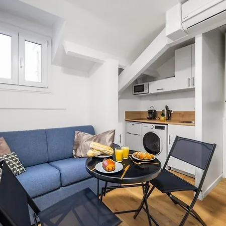 Le Coq Chiron - Ac - Wi-fi - Border Apartmán